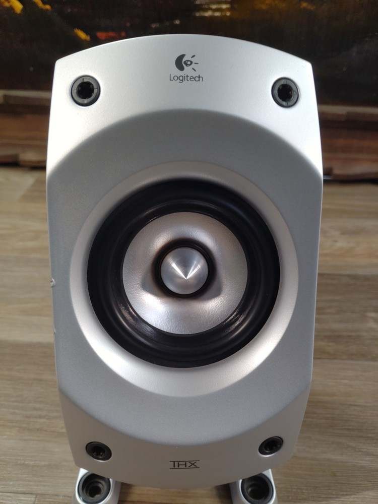 Logitech Z-5500 Satellite Speaker only For 5.1 THX Replacement UNTESTED READ DES