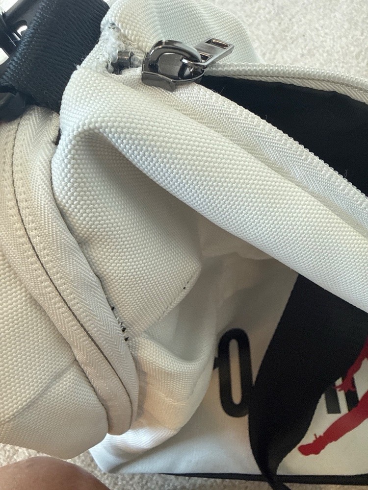 Jordan Large Grip Gym Bag White Black Red Polyester Adjustable Strap