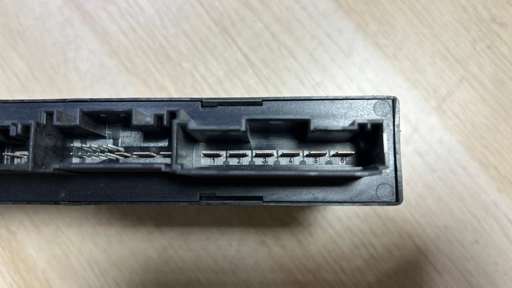 BMW Body Control Module 9168835 E60 and E61 5 Series