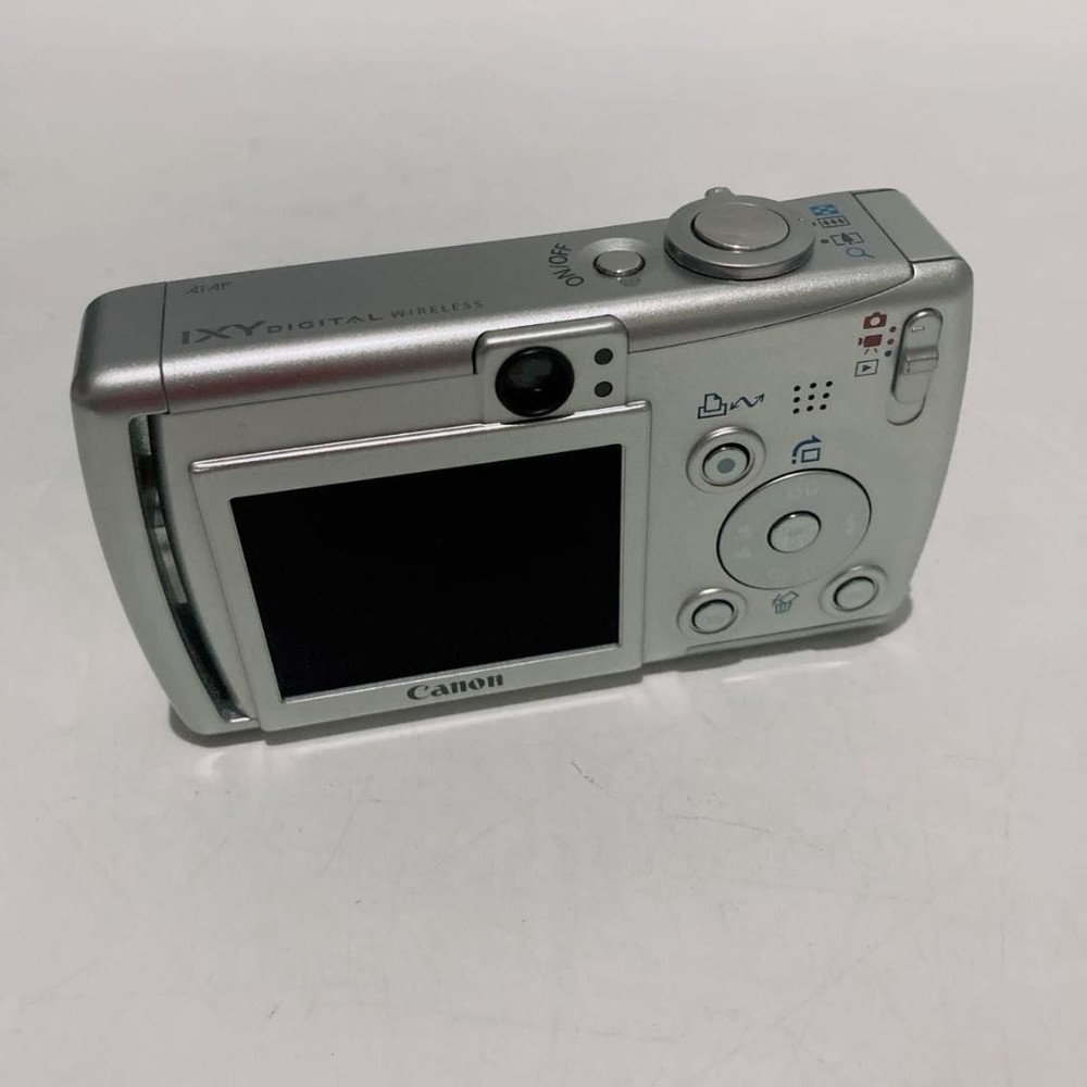 Canon IXY Digital Wireless PC1157 Silver Camera Compact Excellent Japan