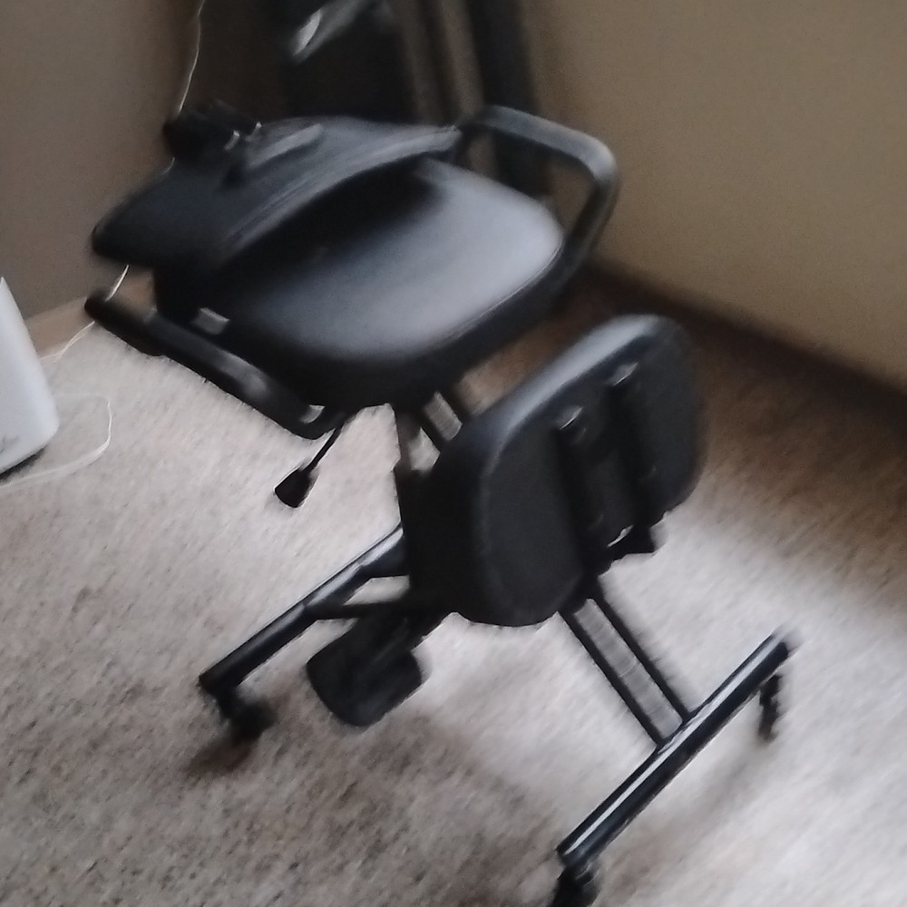 kneeling chair