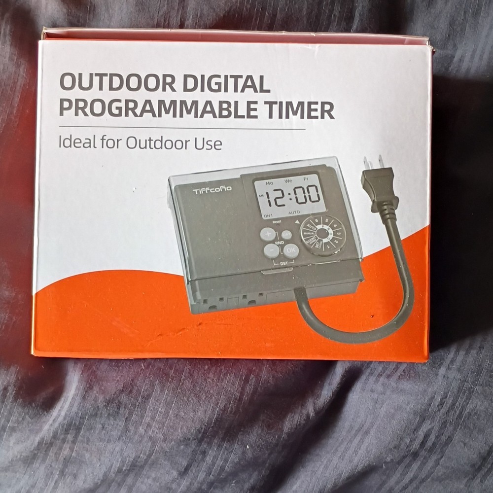 Tiffcofio Programmable Digital Outdoor Tap/Hose Timer Black Plastic Corded