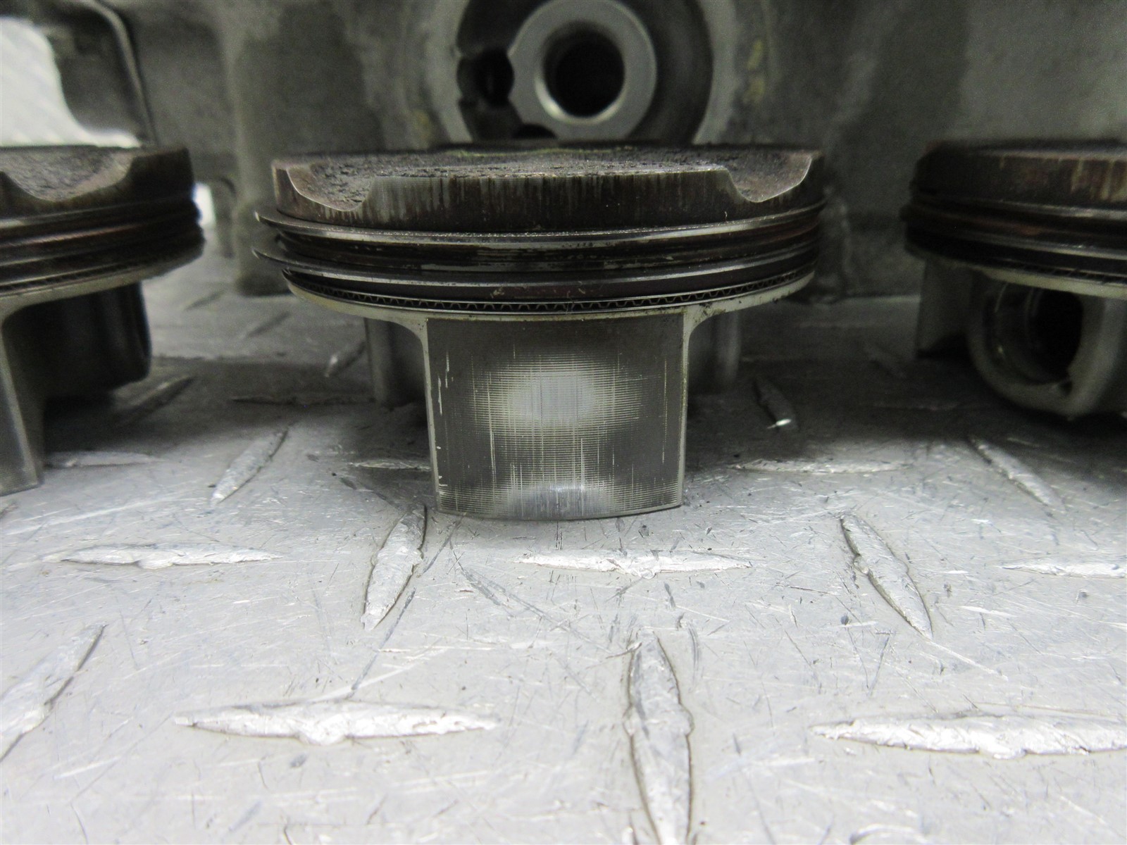 2003 02-03 Honda CBR 954 CBR954RR Crankcase Crank Case Engine Motor Block Piston