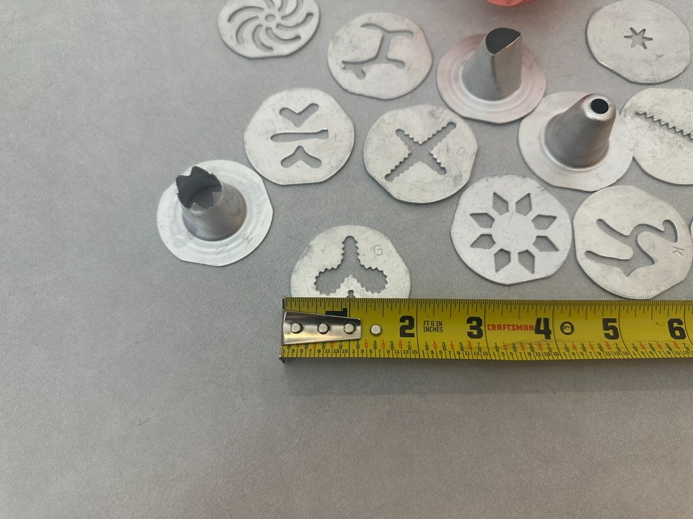 Cookie Pastry Mould - Vintage Pace Setter - 12 Patterns