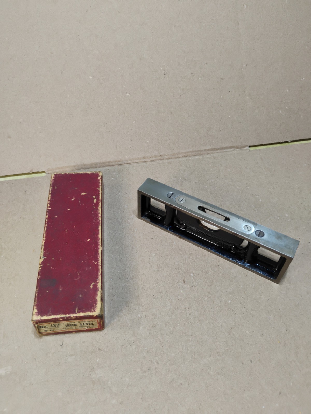 Vintage Starrett No. 132 Iron Level 6" Machinist Level w/ Original Box