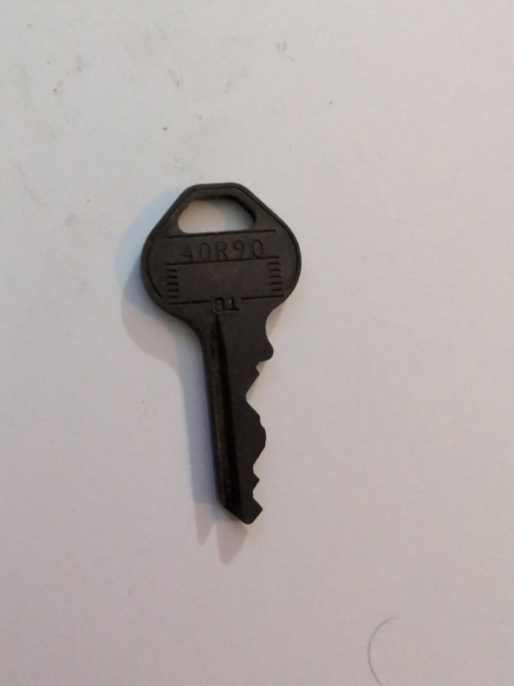 Master Lock Padlock Key 40R90