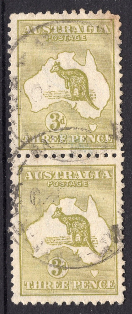 Roo / Kangaroo 3d Olive 3rd WMK Australia Pair     REF: O3L