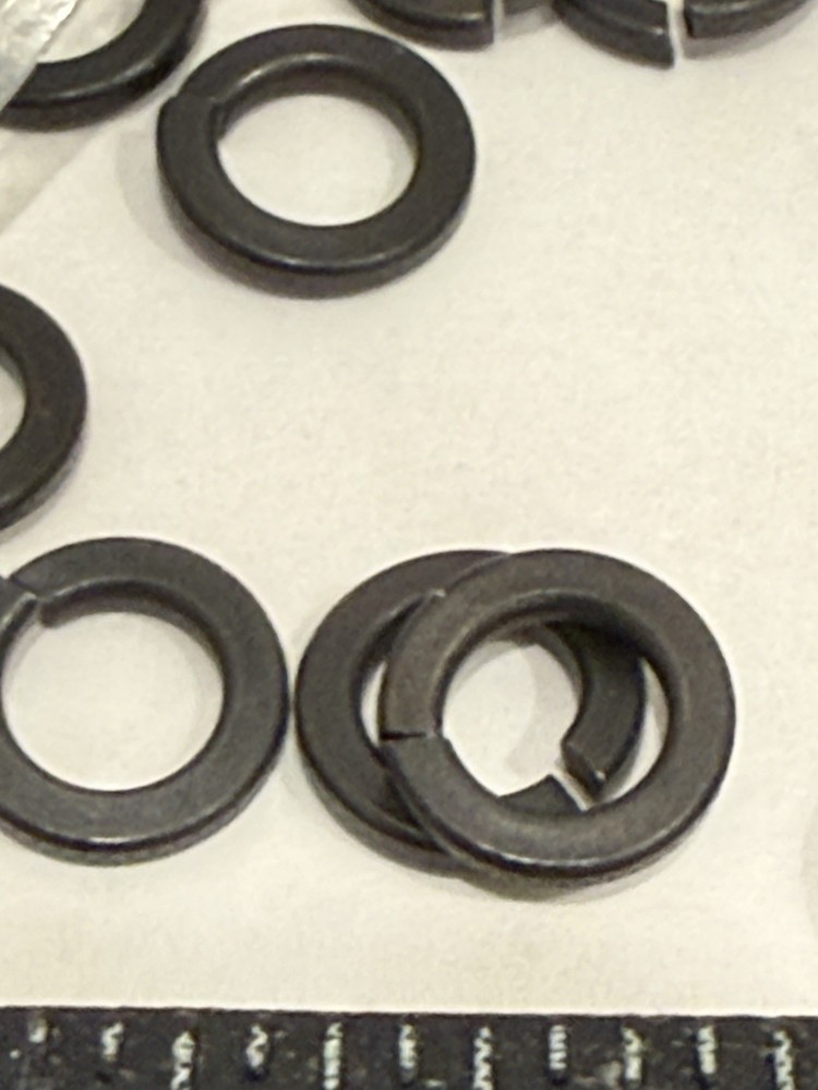 New Qty (100) #10 Stainless Black Oxide Split Lock Washers