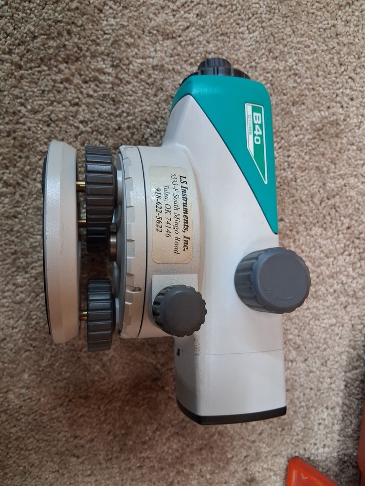 Sokkia B40 Automatic Level w/ Carrying Case