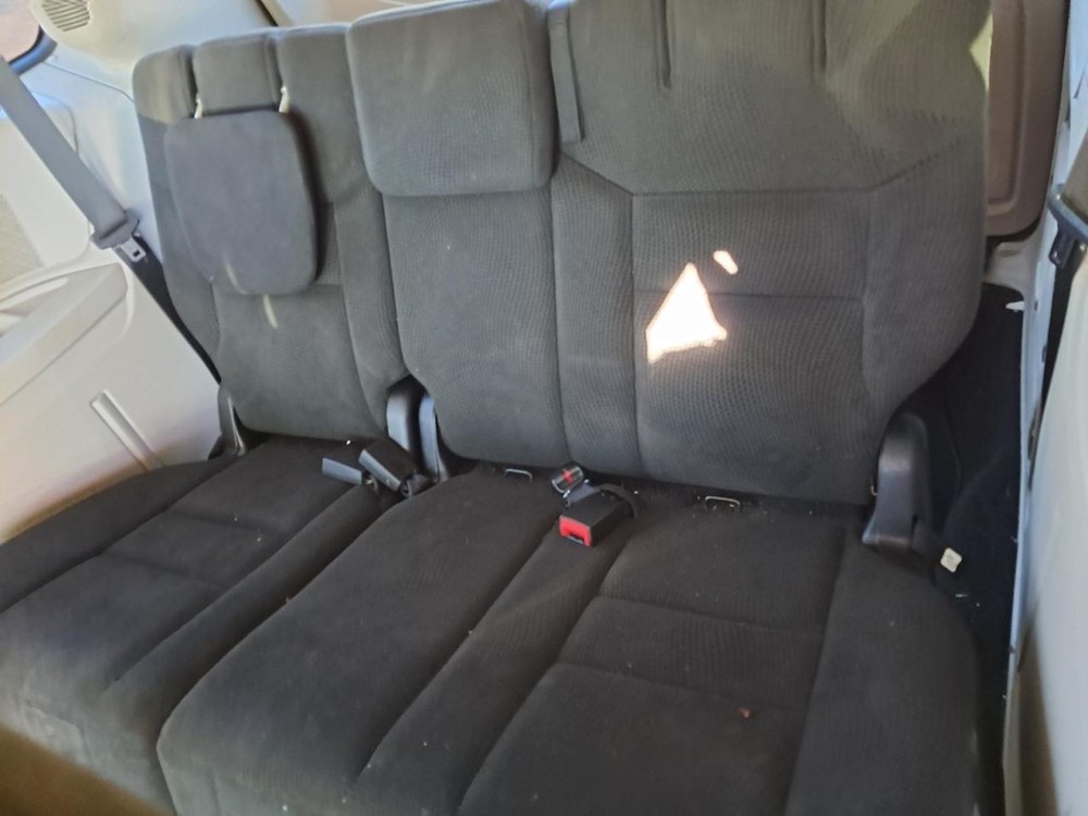 CARAVAN 2015 Glove Box 4826509