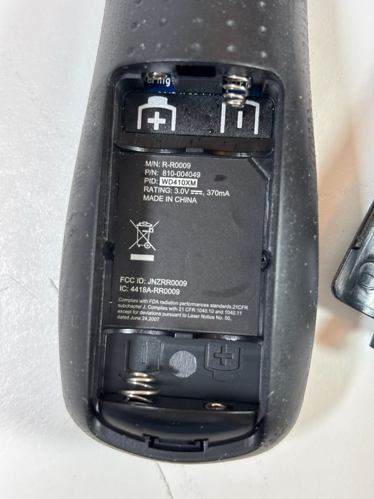 Logitech Wireless Presenter R400 With LCD Display & Case