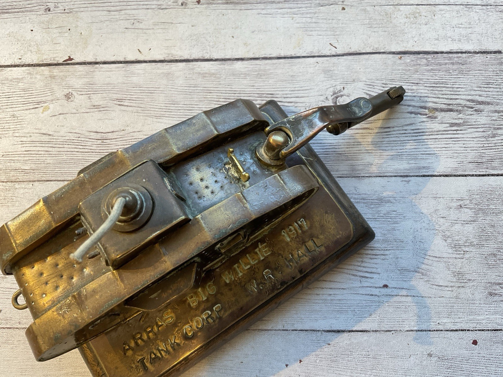 ORIGINAL AMAZING WWI TRENCH ART MK1 TANK LIGHTER 1917 BATTLE MARKED / NAMED