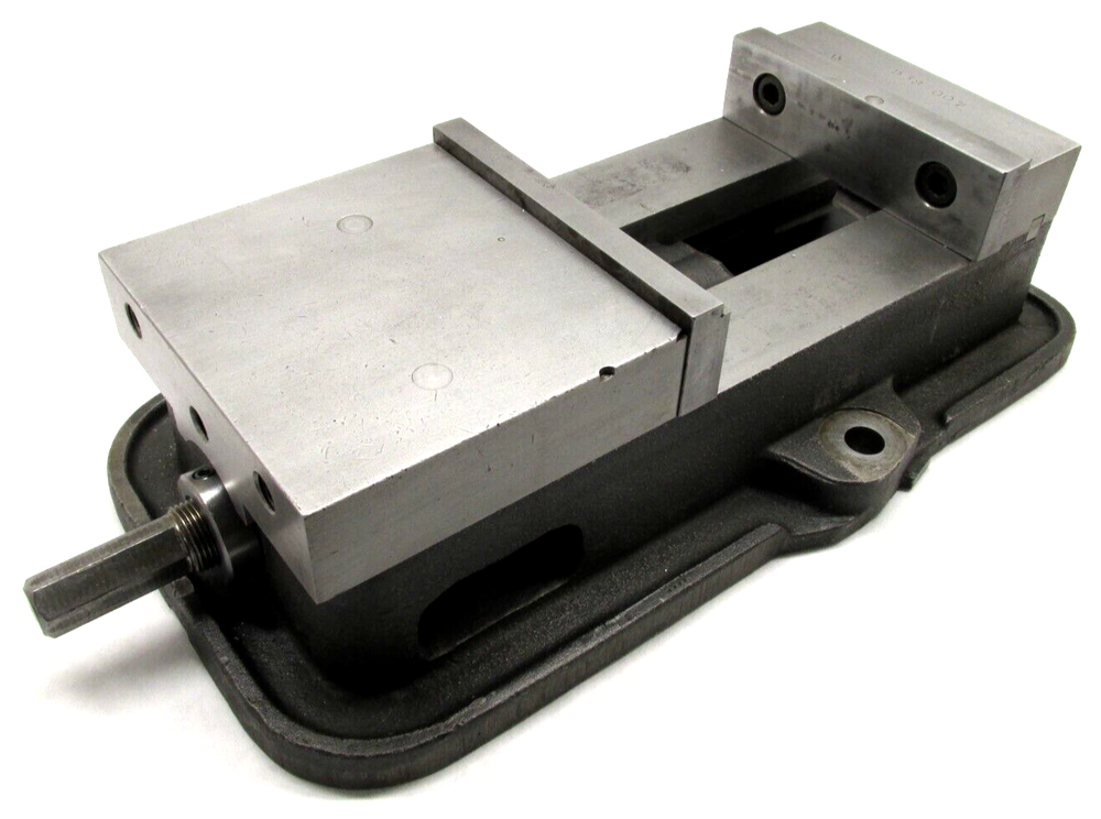 KURT ANGLOCK 6" MILLING MACHINE VISE w/ JAWS & HANDLE - #D60