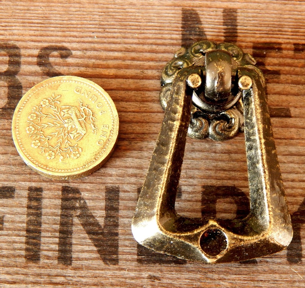 Vintage Set 6 x Antique Brass Style Drawer Pulls Drop Handles Knobs H3