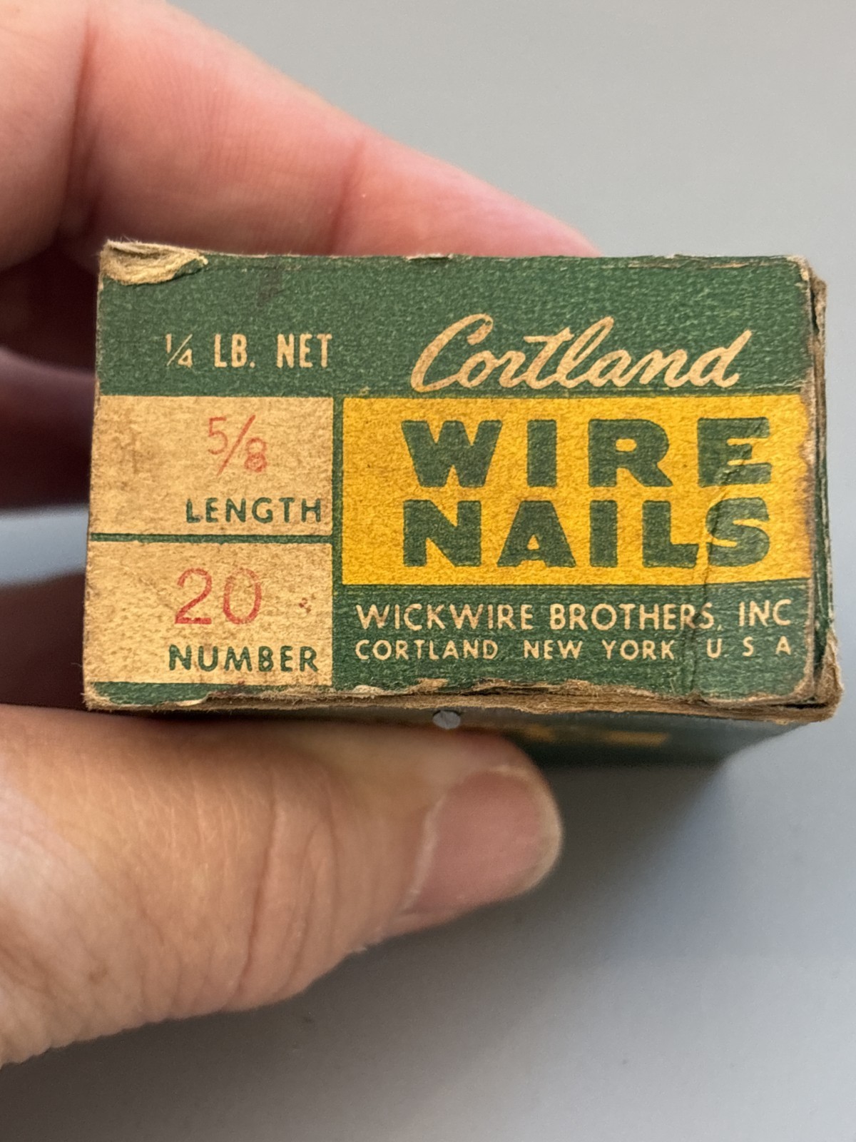 Vintage Cortland Wire Nails Box 1/4 lb No 20 5/8 in Wickwire Hardware Display