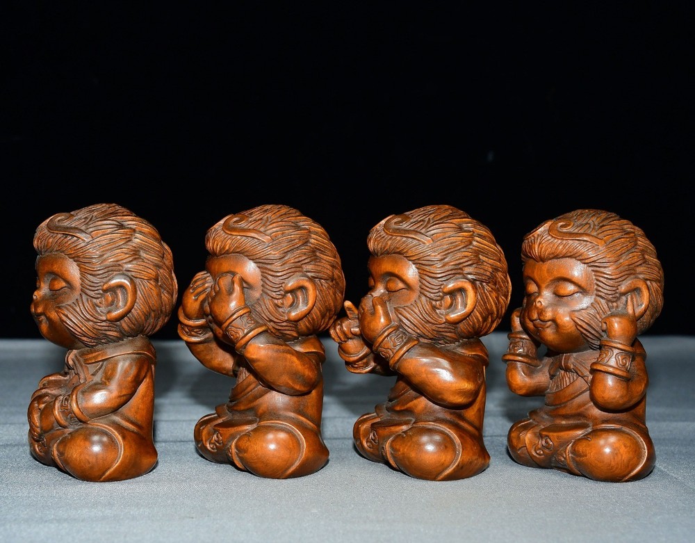 Exquisite Small Leaf Boxwood Four Not Monkey Ornament