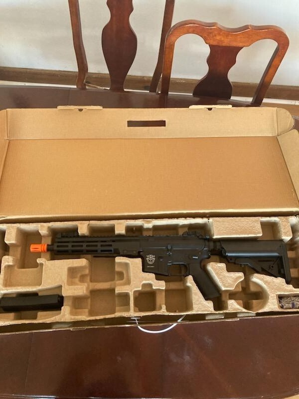 Airsoft M4 Classic Army