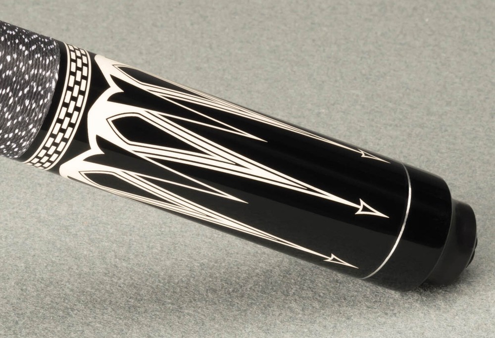 McDermott Lucky Cue L22