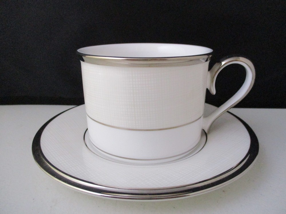 LENOX LINEN MIST CUP & SAUCER 2 3/8" -0702C