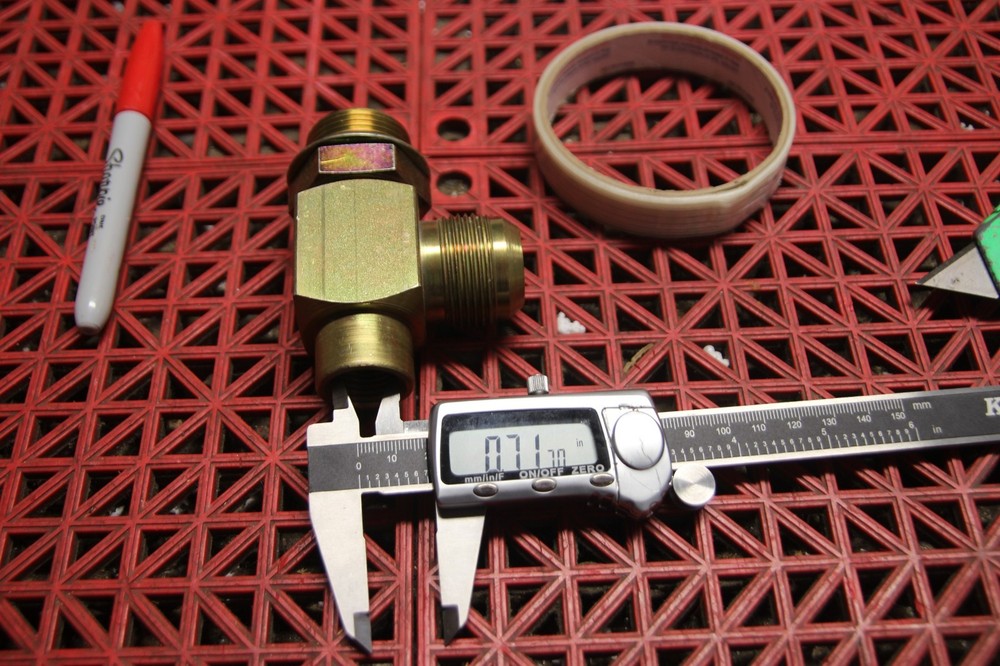 29506659 Allison Transmission Temperature Sensor Adapter NEW