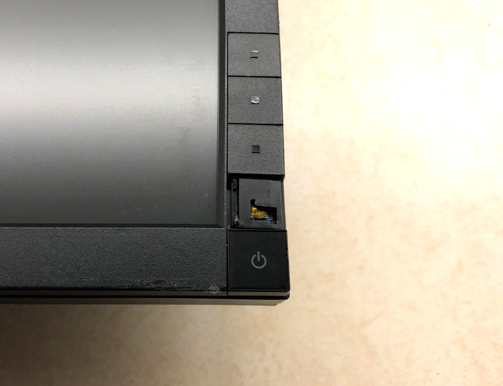 Dell P2411H 24" Monitor (Backlight issues, missing menu button) [C GRADE - Poor]