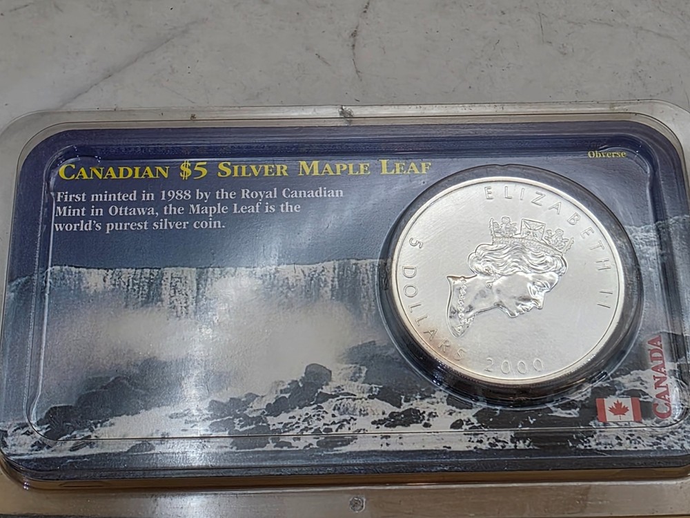 2000 Canada 1 oz Silver Maple Leaf Millennium Privy Sealed