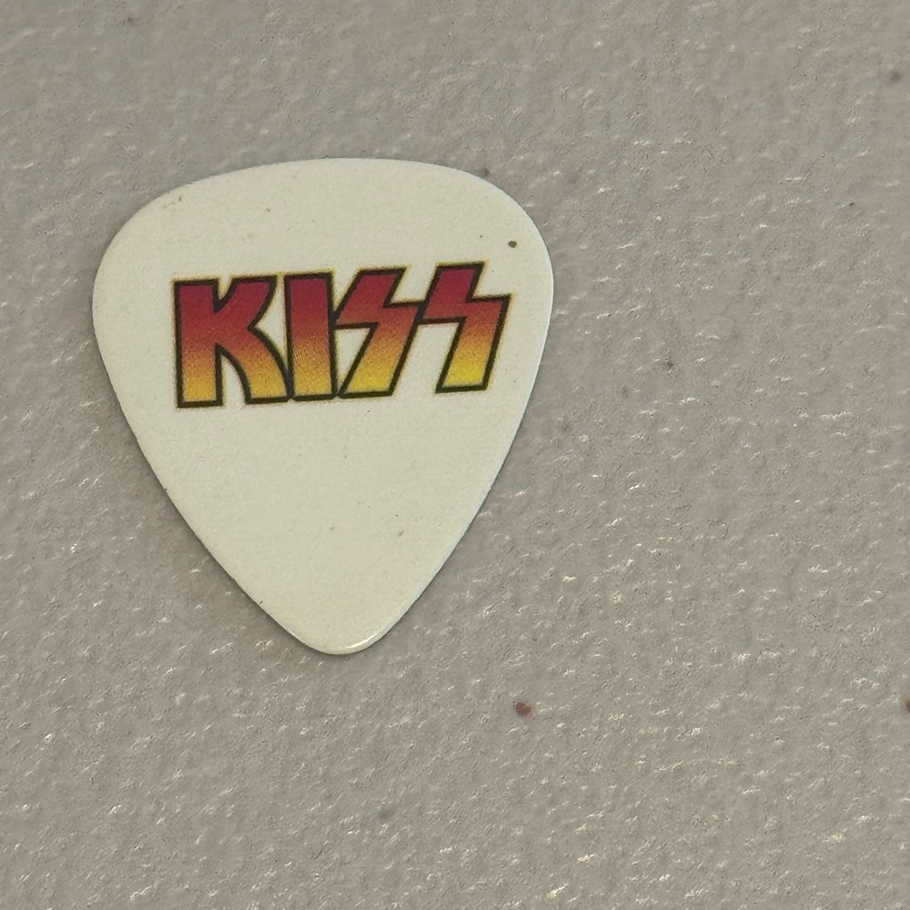 KISS TOMMY THAYER SIGNATURE GUITAR PICK 2008 ALIVE 35 TOUR STAGE PLECTRUM NICE