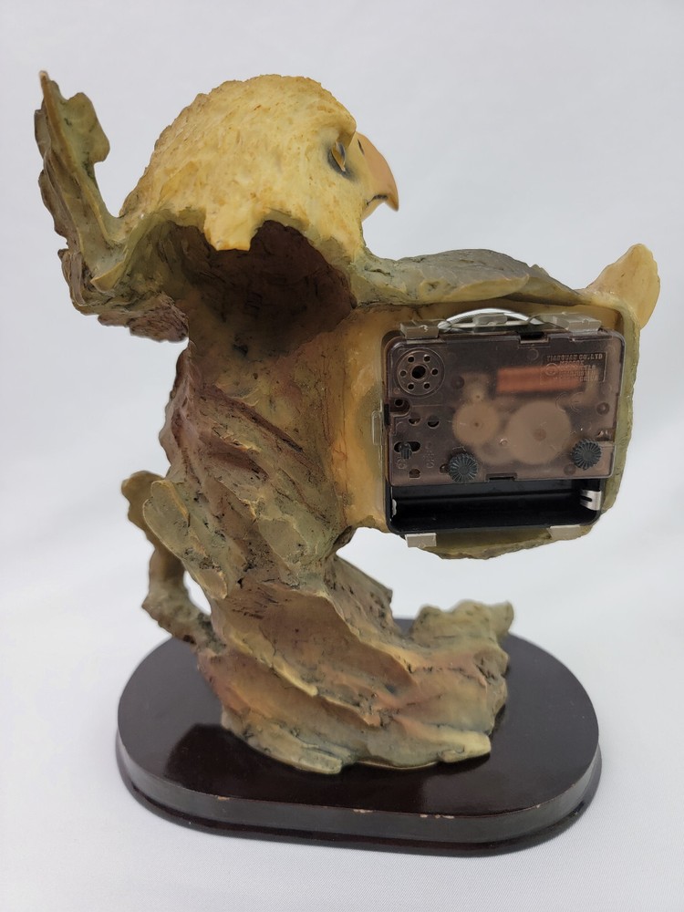 Resin Bald Eagle Desk Clock With Quartz Movement