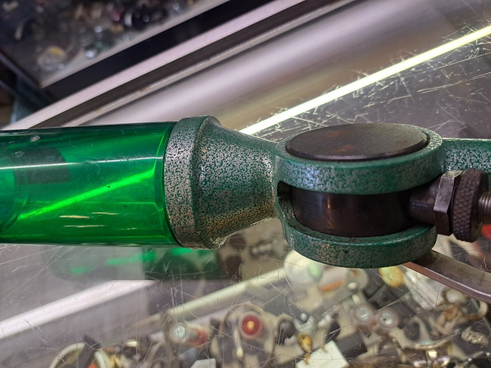 RCBS POWDER MEASURE WITH STAND