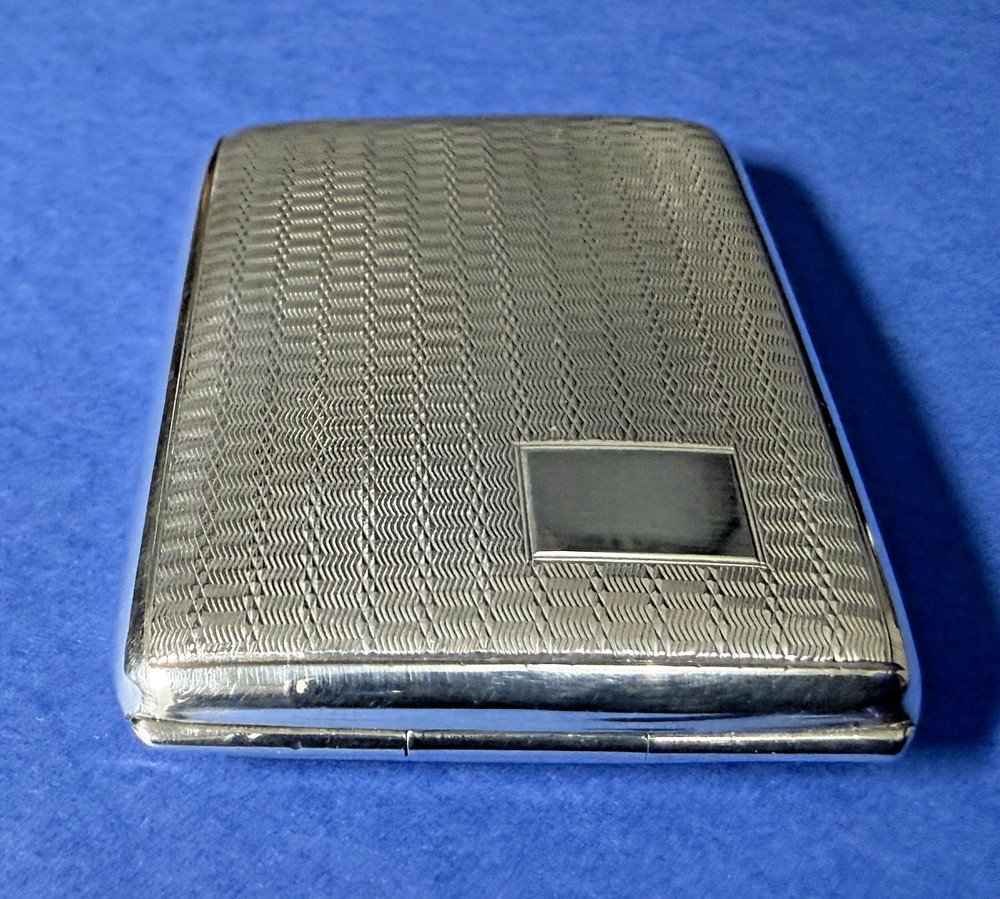 SOLID SILVER ENGINE TURNED BOOK MATCH HOLDER B'HAM 1926 BY FREDRICK FIELD