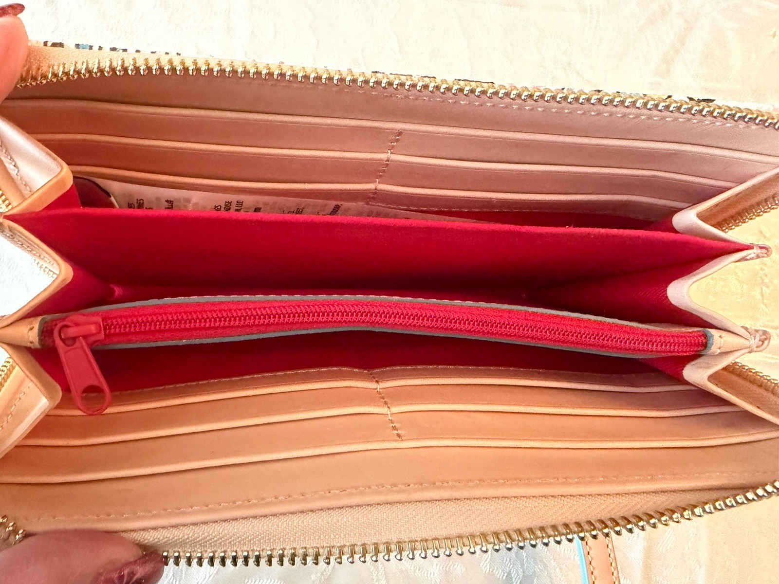 DOONEY & BOURKE Disney Wristlet/ Wallet Model number FAC 070638 Sketchbook