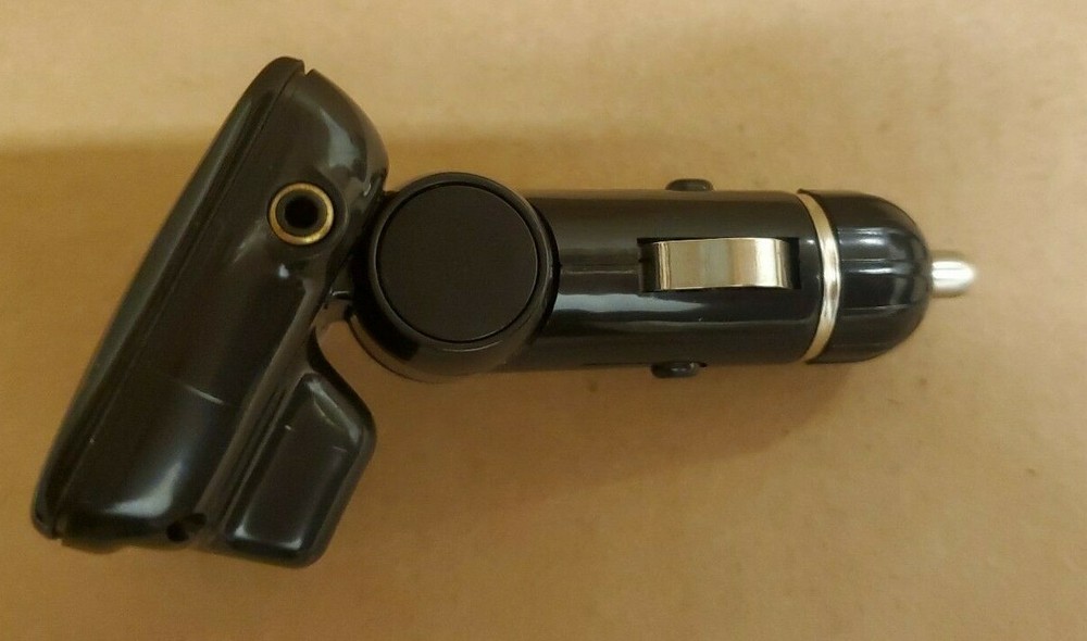 Scosche Universal Digital FM Frequencies Transmitter w/ SD Card Reader