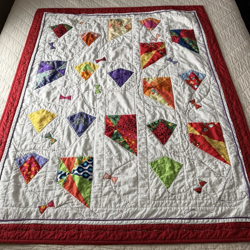 Vintage Patchwork Quilt – Kites / Whimsical Design