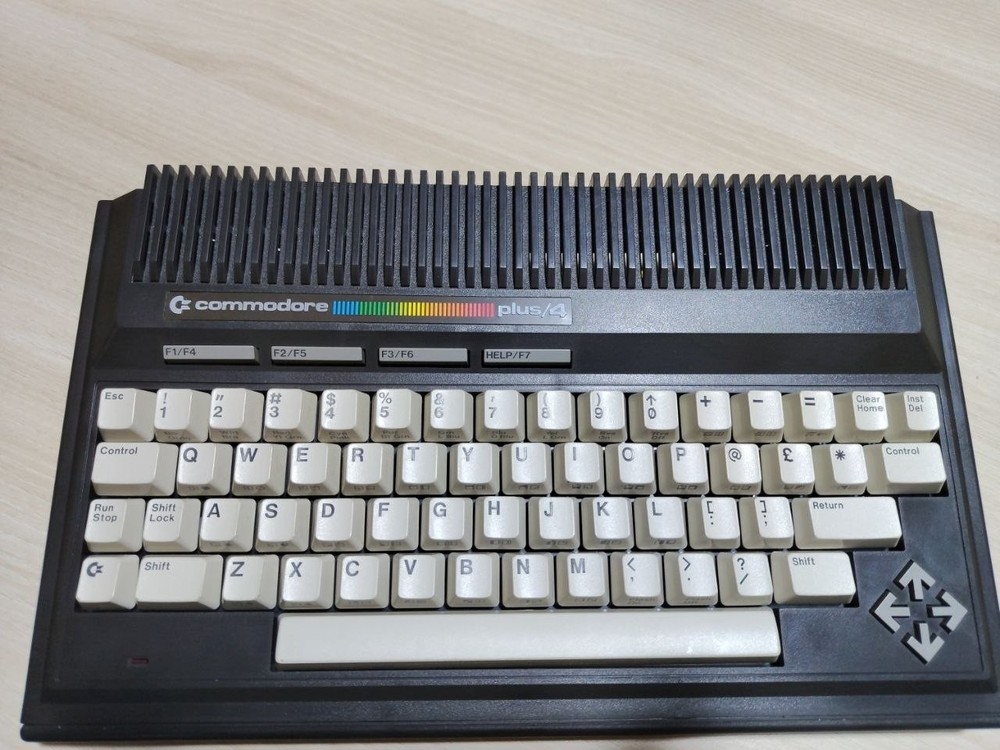 COMMODORE PLUS/4 COMPUTER +4 NTSC Boxed, Vintage