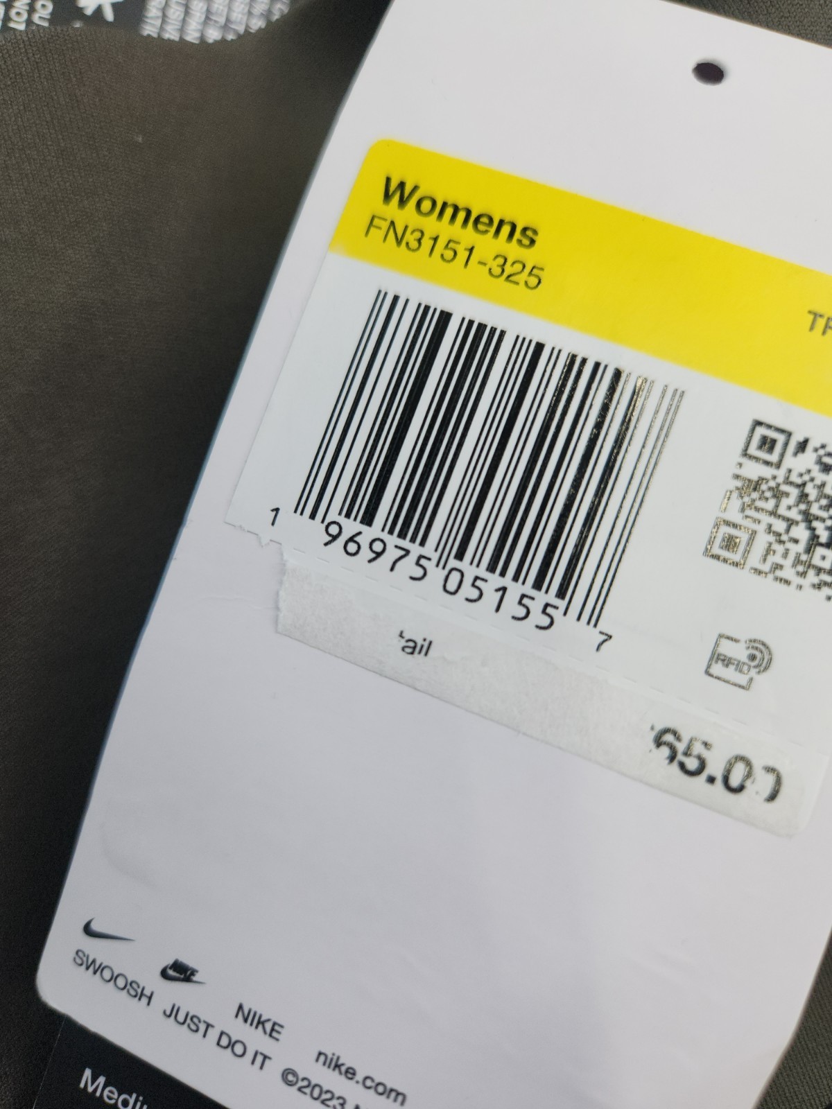 Nike Universa Womens Olive Gree High Rise Medium Support 5" Biker Shorts Size S