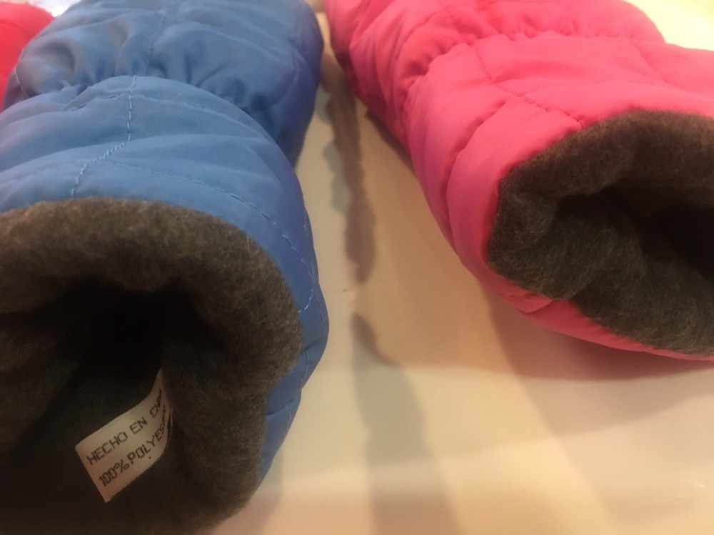 Auto Windshield Snow Ice Scraper Winter Mitt Solid Puffer Mitt (Various Colors)