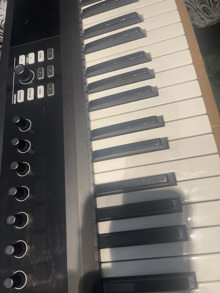 Native Instruments Komplete Kontrol S49 Mk1 Keyboard