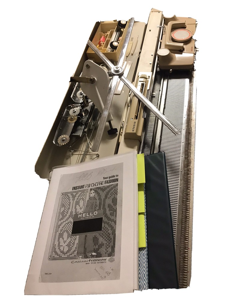 Vintage knitting machine Studio 