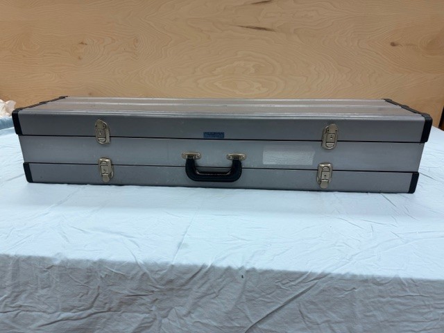 DEE ZEE Double sided Breakdown Alum Gun case