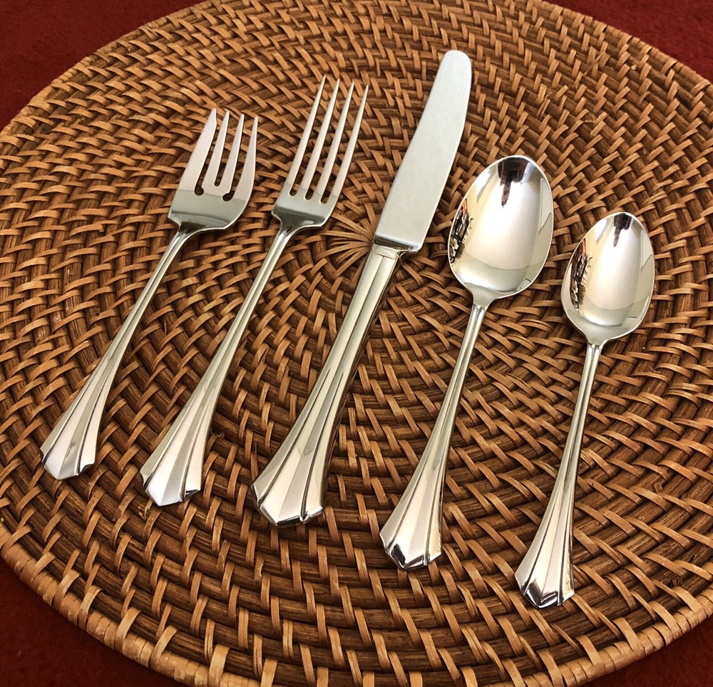 * ONEIDA - RUSHMORE - Deluxe - YOU CHOOSE - Stainless Flatware Silverware *
