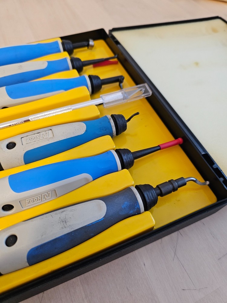 Noga SP7700 | 7 Pc. Complete Deburring Tool Set in Original Case Machining