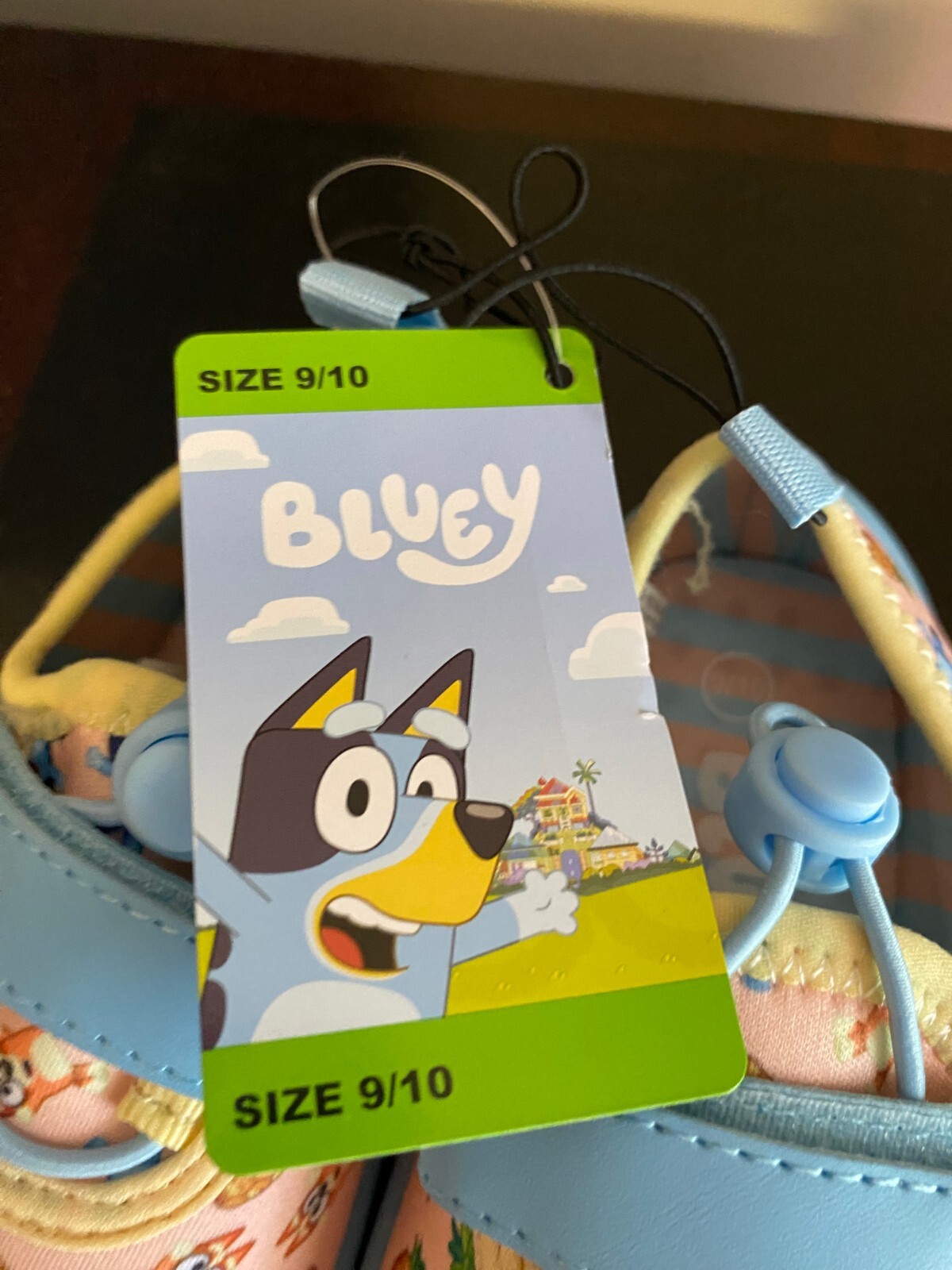 BRAND NEW TODDLER GIRLS SIZE 9/10 BLUEY WATER SHOES