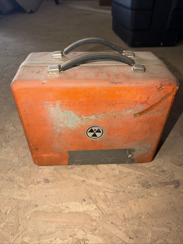 Metrotech 480 Pipe And Cable Locator Set, With Box (Missing Cables)