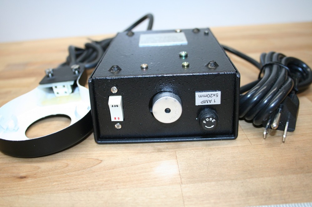 Microscope Illuminator Japan Model 313617 115VAC Missing Lamp