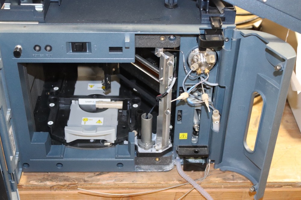 Waters Acquity i-Class Sample Manager SM-FTN WORKING