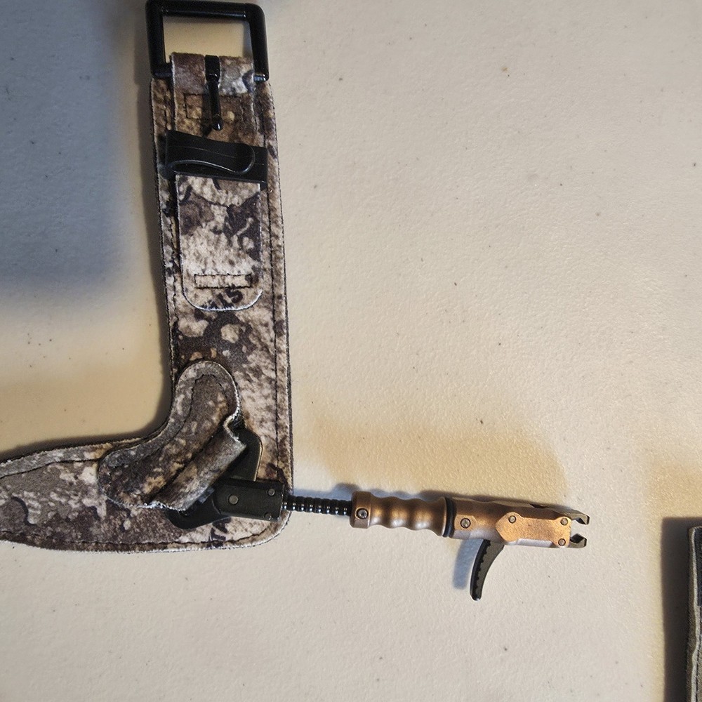 Archery bow release Two pieces both are in good working condition