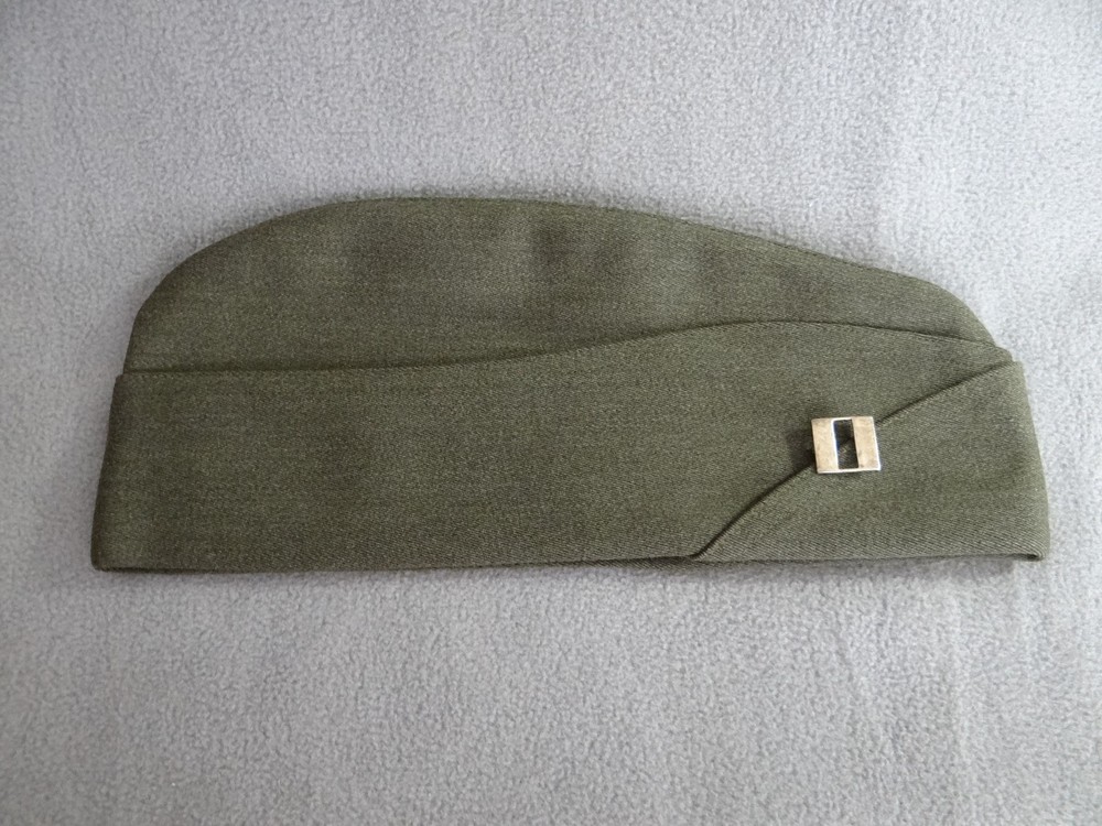 WWII US Marine Corps Officers Overseas Cap with Pin Back Captain Bar, USMC