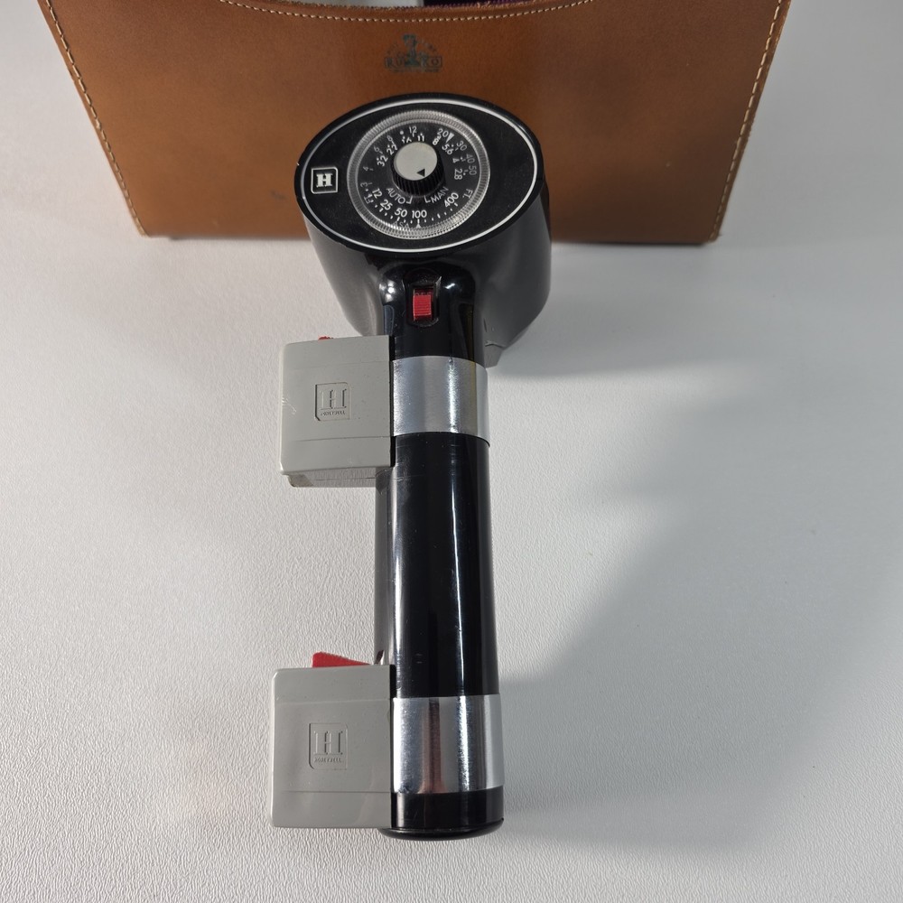 Honeywell flash Auto/Strobonar 880 W/Case Missing Power Cord Untested