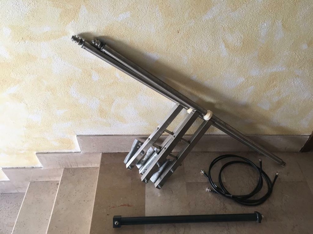 System Broadband FM Transmitting 2 Dipole type Kathrein Stainless Steel - 7db