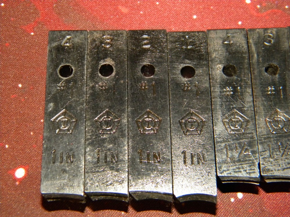 Toledo Beaver Pipe Threader Dies for Pipe Threading Head 12 TOTAL